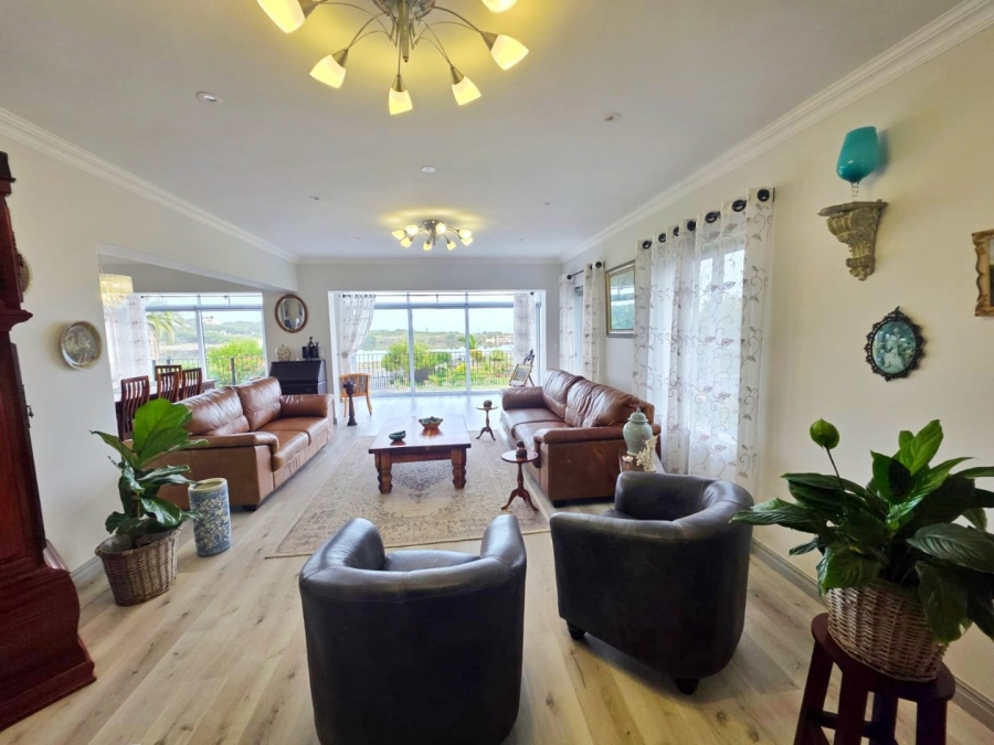 12 Bedroom Property for Sale in Wilderness Central Western Cape